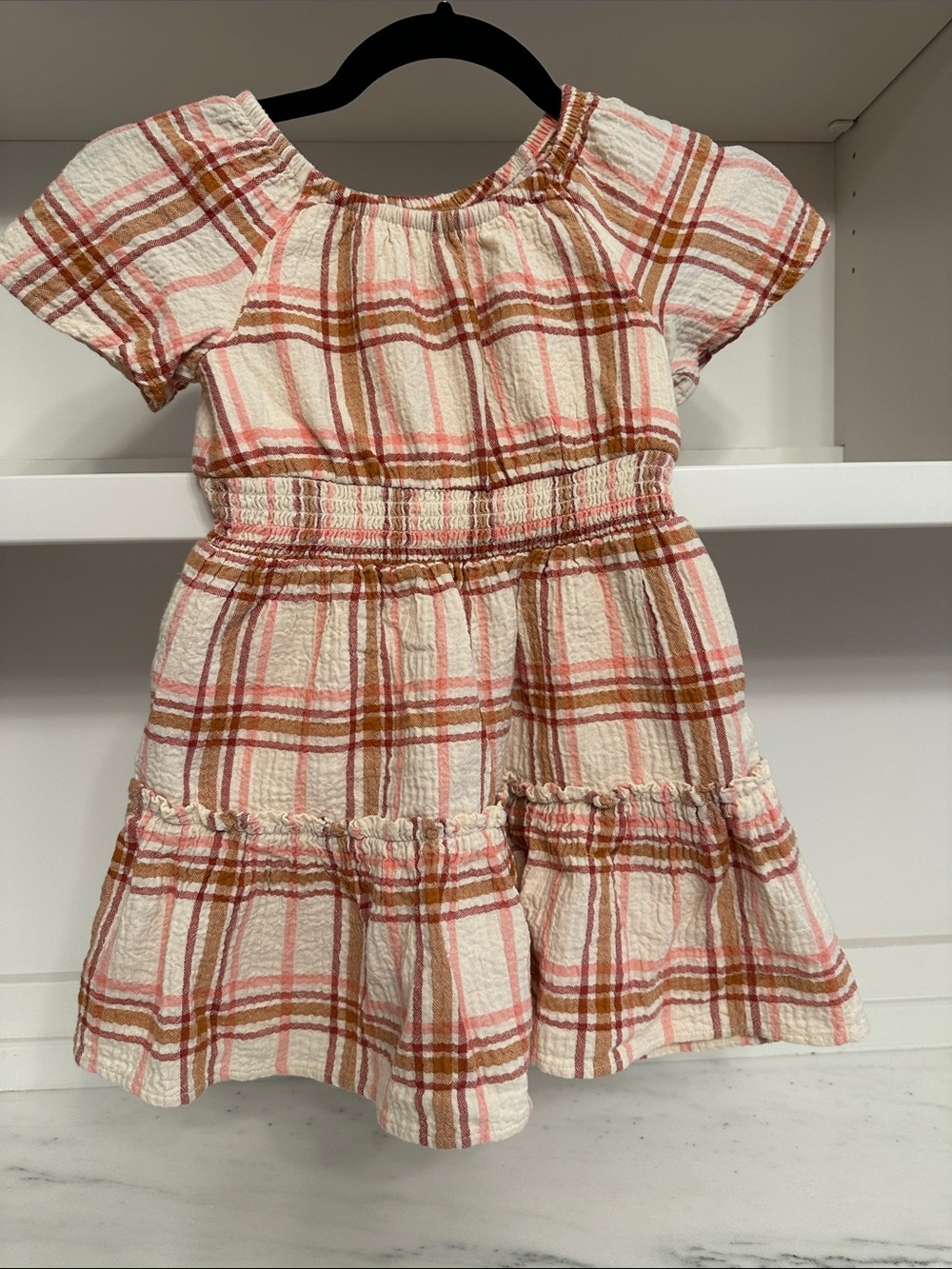 Cat and Jack xs Girls Plaid Smocked Waist Dress in Cream and Pink. Like new